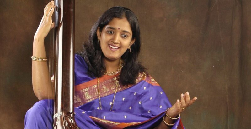 manjiri-asnare-kelkar-1_orig